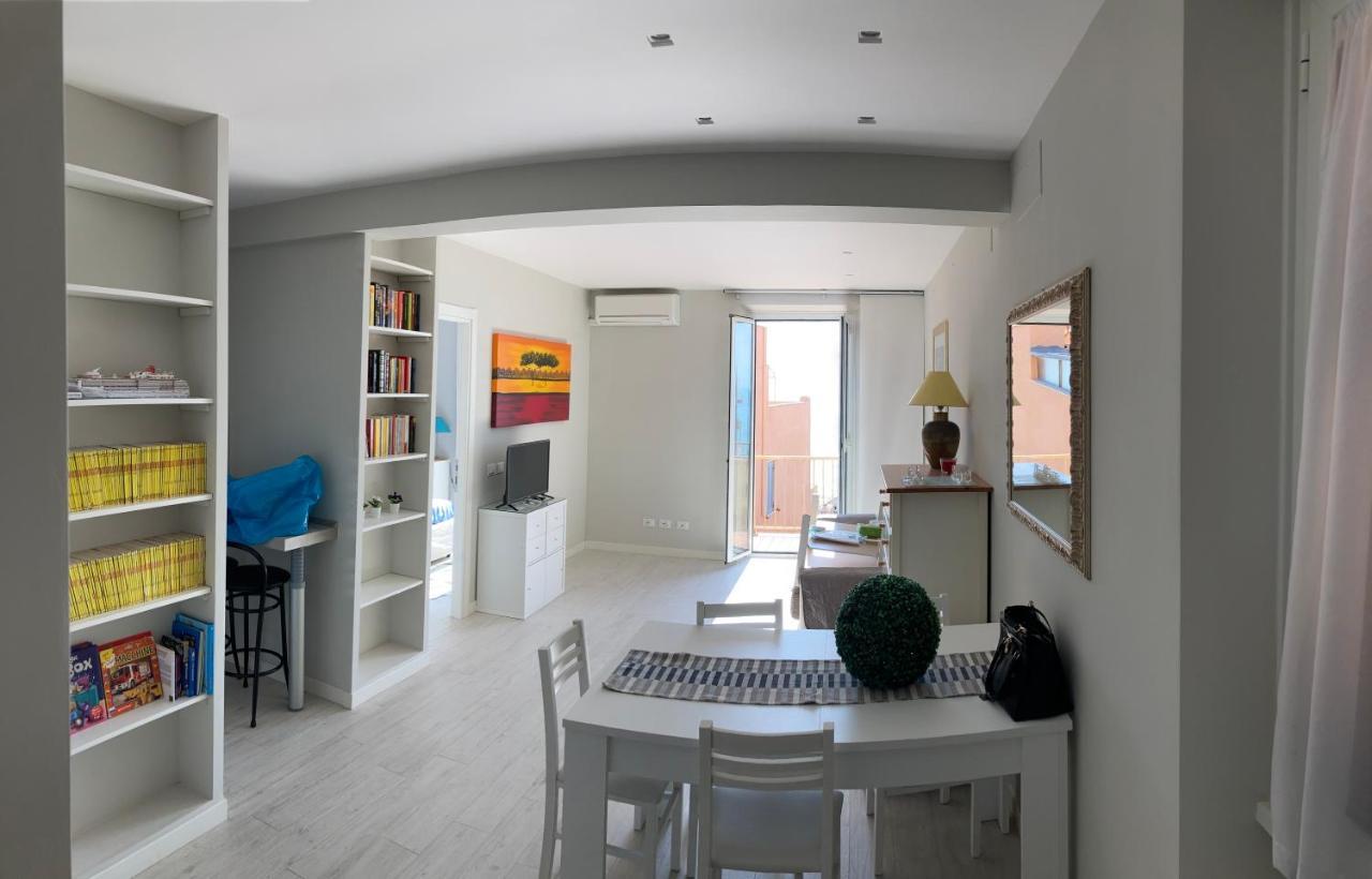 Rosso Tramonto Luxury-White- Ladispoli, Lungomare Regina Elena 58 Villa Exterior foto